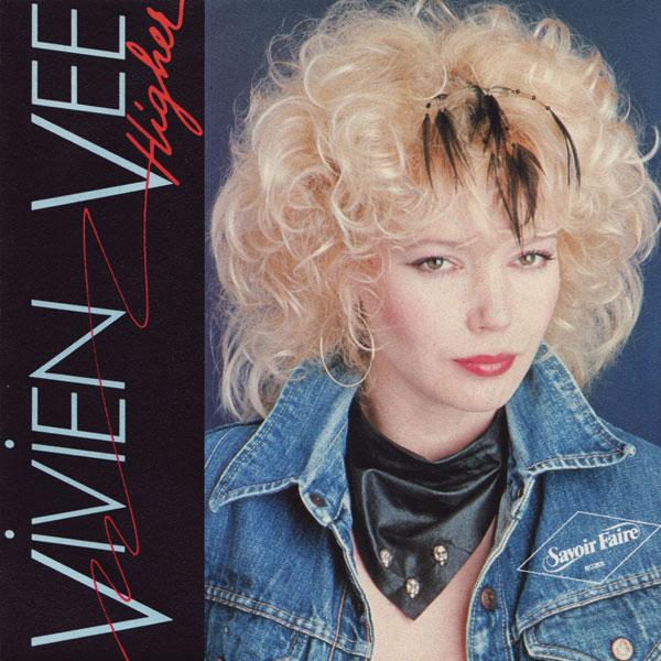 Now playing: Vivien Vee - Higher